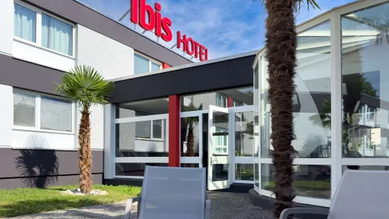 Ibis 3 Lacs Neuchatel Hotel