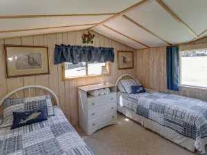 Cabin on Farm Island Lake in Aitkin