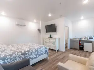 Hurricane Hideaway Lodging