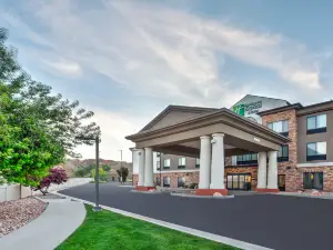 Holiday Inn Express & Suites RICHFIELD by IHG