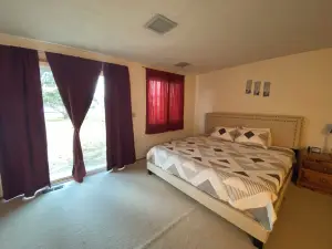 Charming 1-bedroom in a house, great for sleeping and resting only.