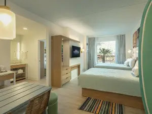 Universal's Endless Summer Resort – Dockside Inn and Suites
