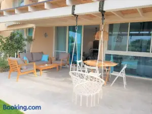 Suite Paradise - E013 Garden Apartment