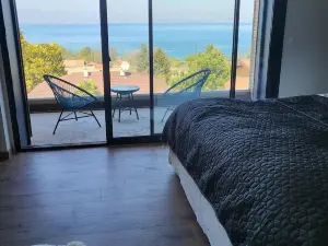 Recent 5-bedroom villa