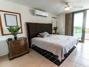 3 Bedroom Oceanfront Beach House