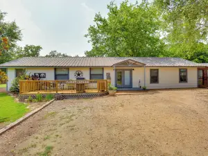 Emory Vacation Rental w/ Lake Fork Boat Access!