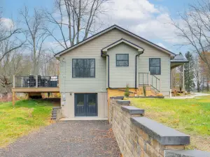 Walk to Lake: Pet-friendly Cottage in Jamestown!