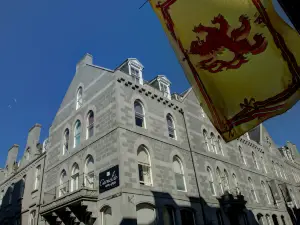 Carmelite Hotel