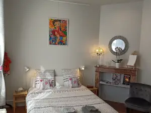 B&B My Art House