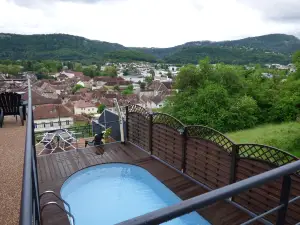 La Colline Aux Yeux Doubs