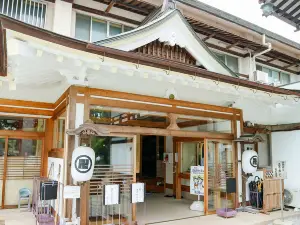 Anrakuji Temple