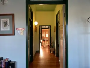 Pitstop Lodge Guesthouse B&B