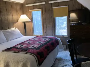 Cozy Cabin Waterville Estates