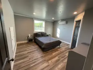 Panoramic Mountain View Loft