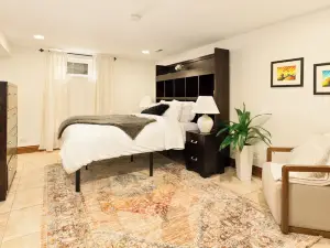 Luxury Suite in Glen Ellyn, IL USA