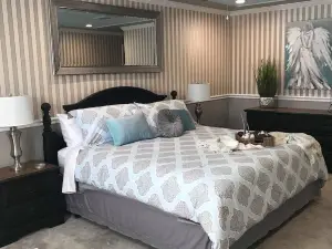 Three Bedroom with Beautiful Lake Views