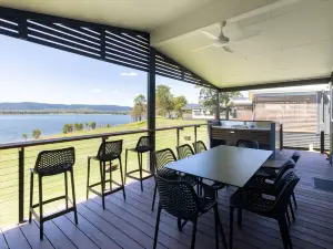 Nrma Lake Somerset Holiday Park