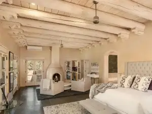 Villa Namaste | Mountain View Retreat • Private Casita • Santa Fe–Los Alamos