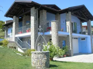 La Casa Blu Apartment in Villa with Exclusive Use of the New Pool Garden, Unesco