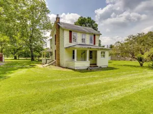 'chucker Chalet' - Hunters Haven in Houtzdale!