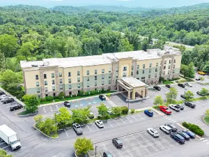Hampton Inn & Suites by Hilton Stroudsburg Pocono Mountains