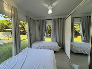 Cozy Country House with Barbecue/Pool/Hot Tub/Waterfall and Wet Deck.