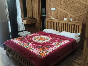 Vikas Hotel