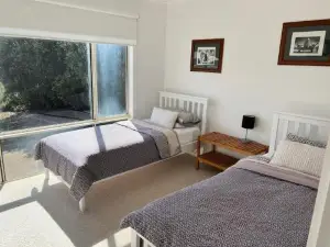 Elandra House - WiFi Pet Friendly Outside