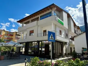 Elma Guest House