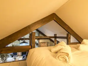 Fern Cottage - Luxurious 1 Bedroom - Blossom Farm