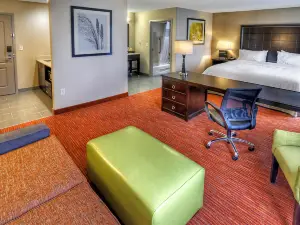 Hampton Inn & Suites Ada