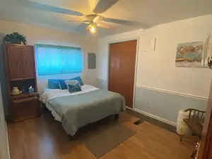 Delightful 3-bedroom COZY ROOMY  house  in Beautiful Powell WYOMING with WiFi !