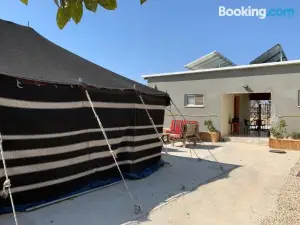 Khan Alsira - חאן אלסרה