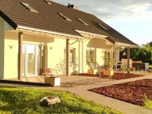 Apartamenty Wilga Spokojne Miejsce z całorocznym Jacuzzi I Letnim Basenem