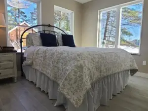 Lakefront Cottage with sauna and private dock.