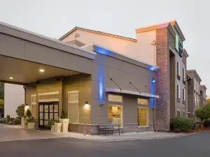 ホリデイ イン エクスプレス & スイーツ フッド リバー by IHG