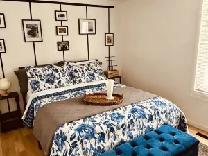 Charming 2-bedroom house within the New River Gorge National Park.