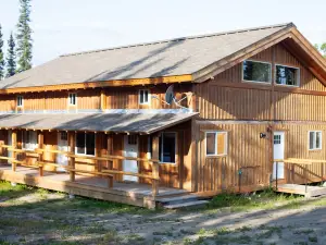 Red Cariboo Apartments