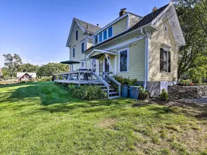 On-Site Pond: Spacious Family Home in Jefferson!