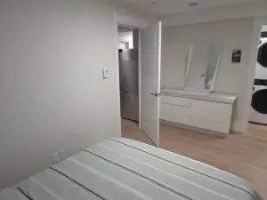 Quiet Haven - One-Bedroom Suite