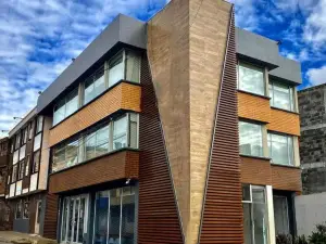 聖埃倫娜北飯店