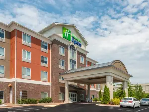 Holiday Inn Express & Suites Statesville by IHG