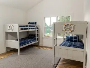 New Construction, Wolfeboro, NH Walk to Town