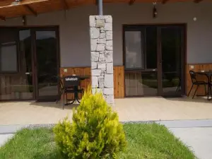 Hotel Hobbiton Near Vardzia Caves