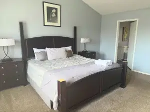 Private Cul-de-sac Oasis
