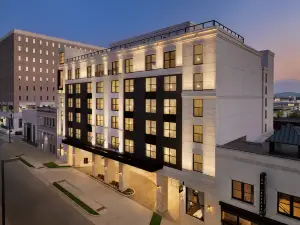 106 เจฟเฟอร์สัน ฮันท์ส์วิลล์, คูริโอคอลเลคชั่น โดย ฮิลตัน