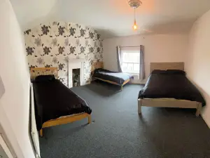 Southgate Lodge - Single/Twin, Double and Family Rooms