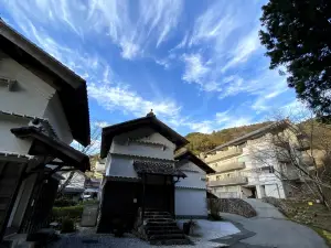 Qraud Tosawashi Kougeimura