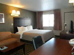 Travelodge by Wyndham Evanston