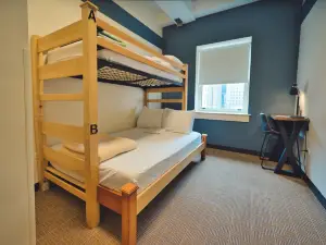 HI Chicago Hostel